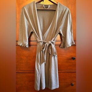 Ladies Larrivo Maternity Gray Spandex Ruffled Short Robe - S